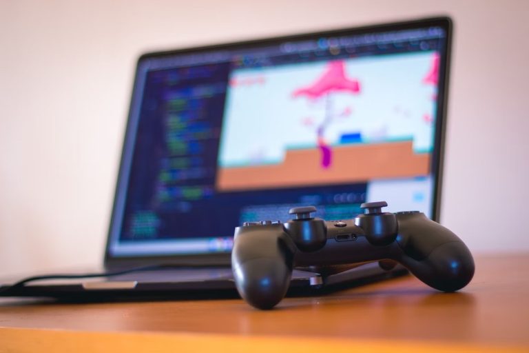 The Evolution of Online Games: From Full House to Straight