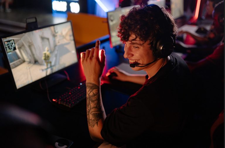 The Influence of Online Games on Modern Pop Culture