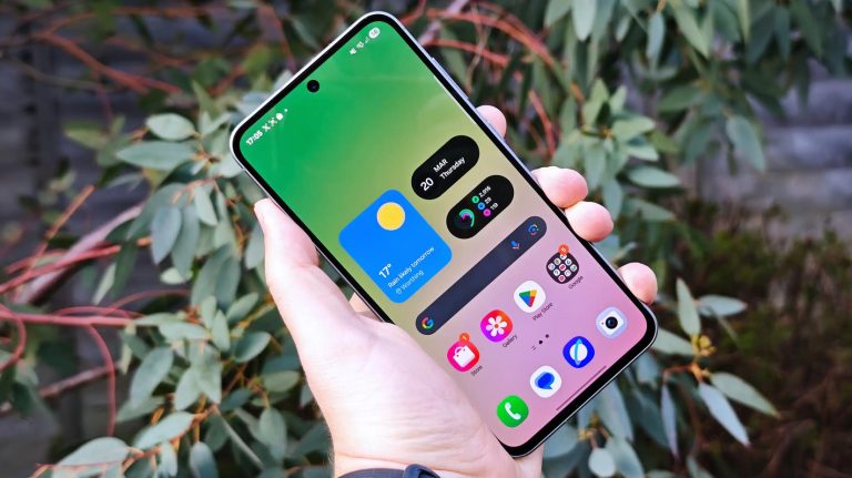 A Smart Approach to Buying a Smartphone in 2025