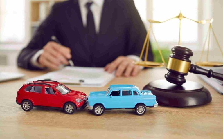 Personal Injury Lawyer in Houston, Texas: Car Crash Claims That Go to Trial