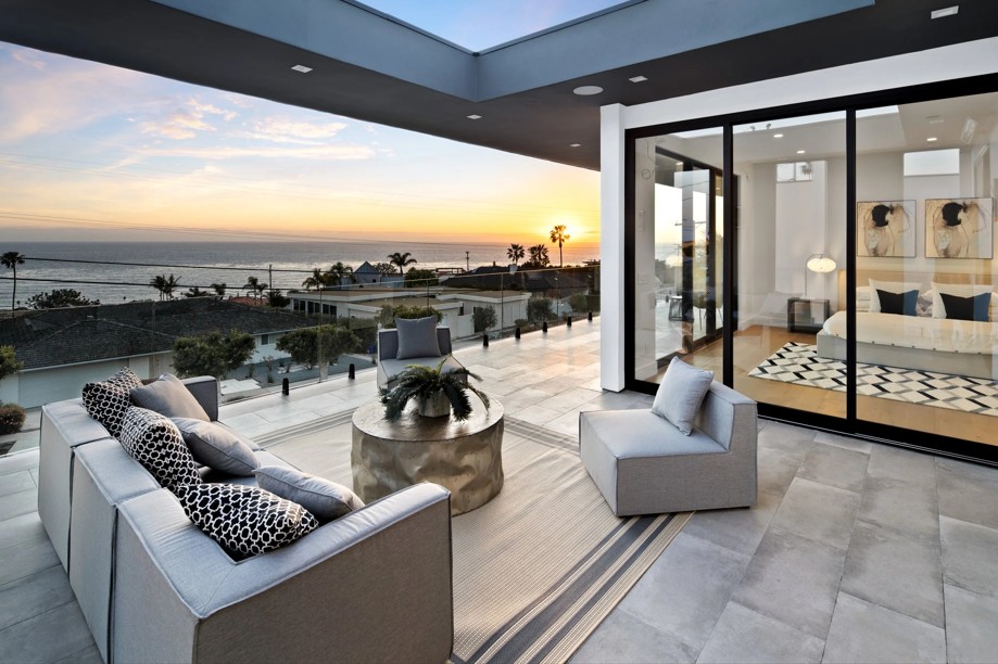 How Luxury Home Staging Helps Buyers Visualize the Lifestyle