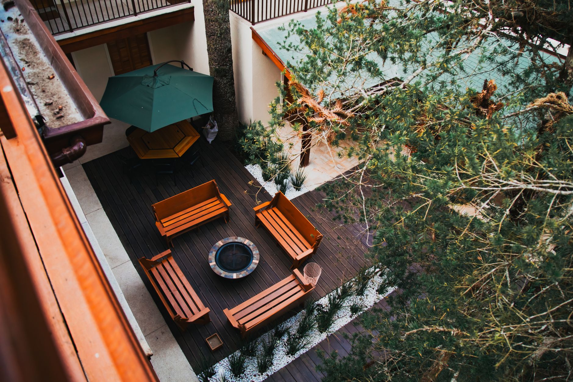 backyard feel private